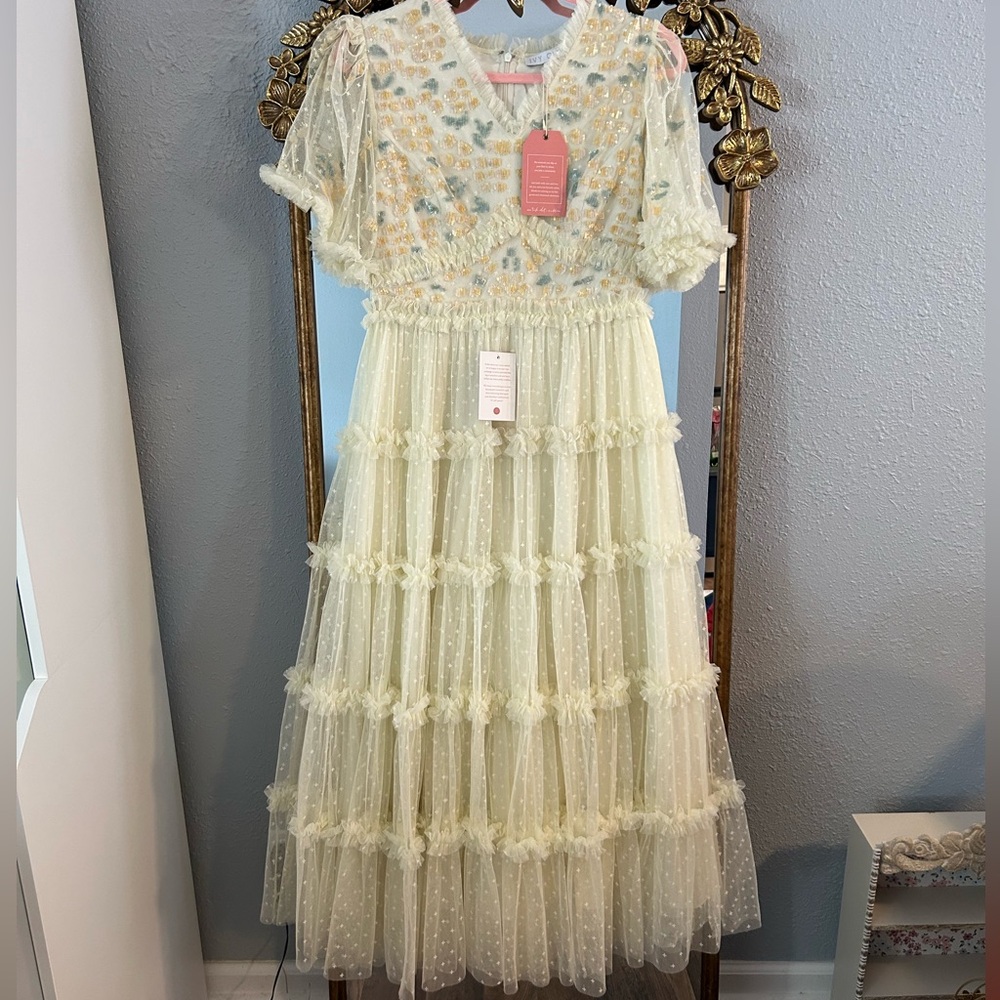 Ivy City Co Annalise Dress in Light Yellow - Medium - Picture 2 of 5
